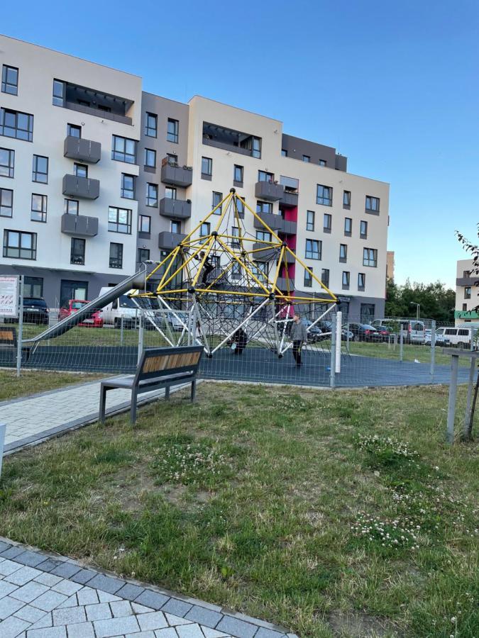 Apartament Na Letniej Z Duzym Tarasem Z Widokiem Na Gory 쿠드즈코 외부 사진